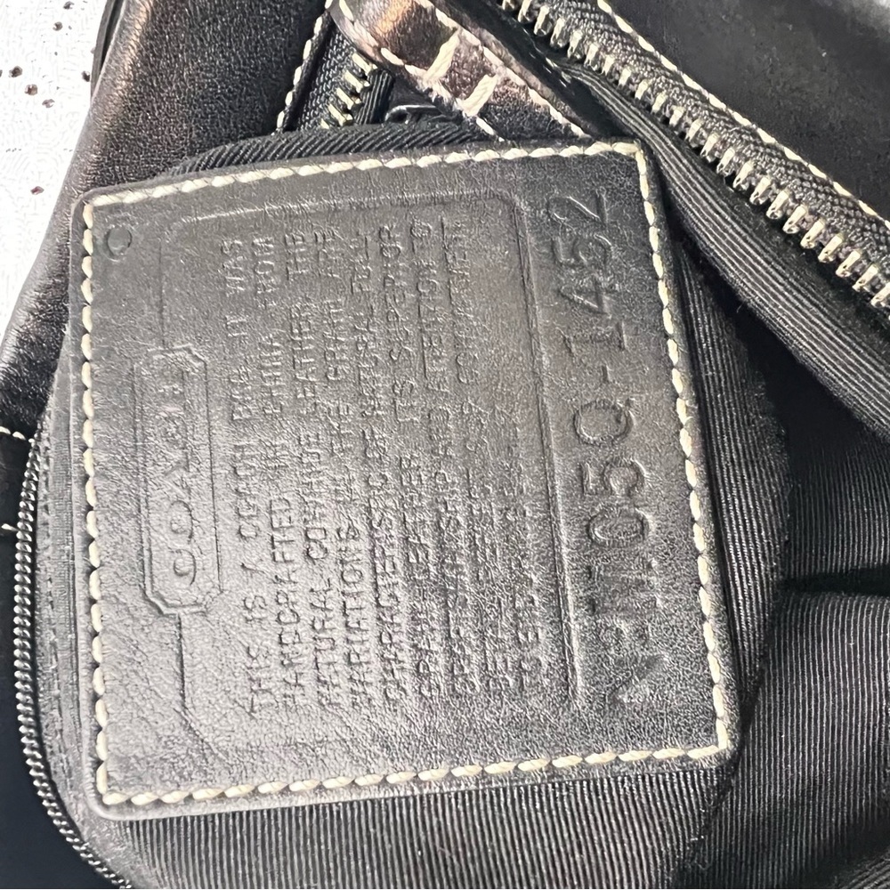 Vintage COACH Soho Slim Shoulder Bag Blk soft Leather #1452 like new - Picture 9 of 9